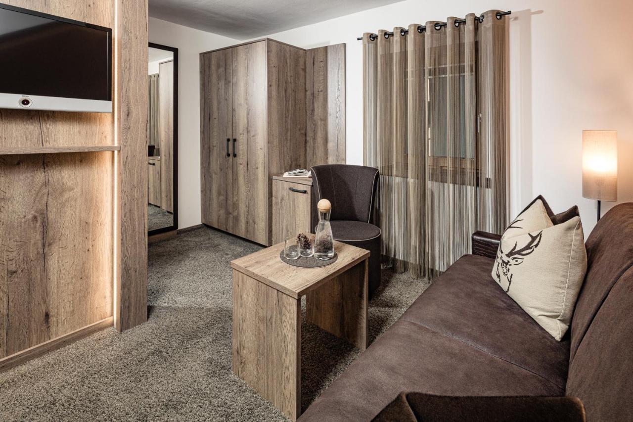 Boutique & Fashion Hotel Maciaconi - Gardenahotels Santa Cristina Val Gardena Kültér fotó