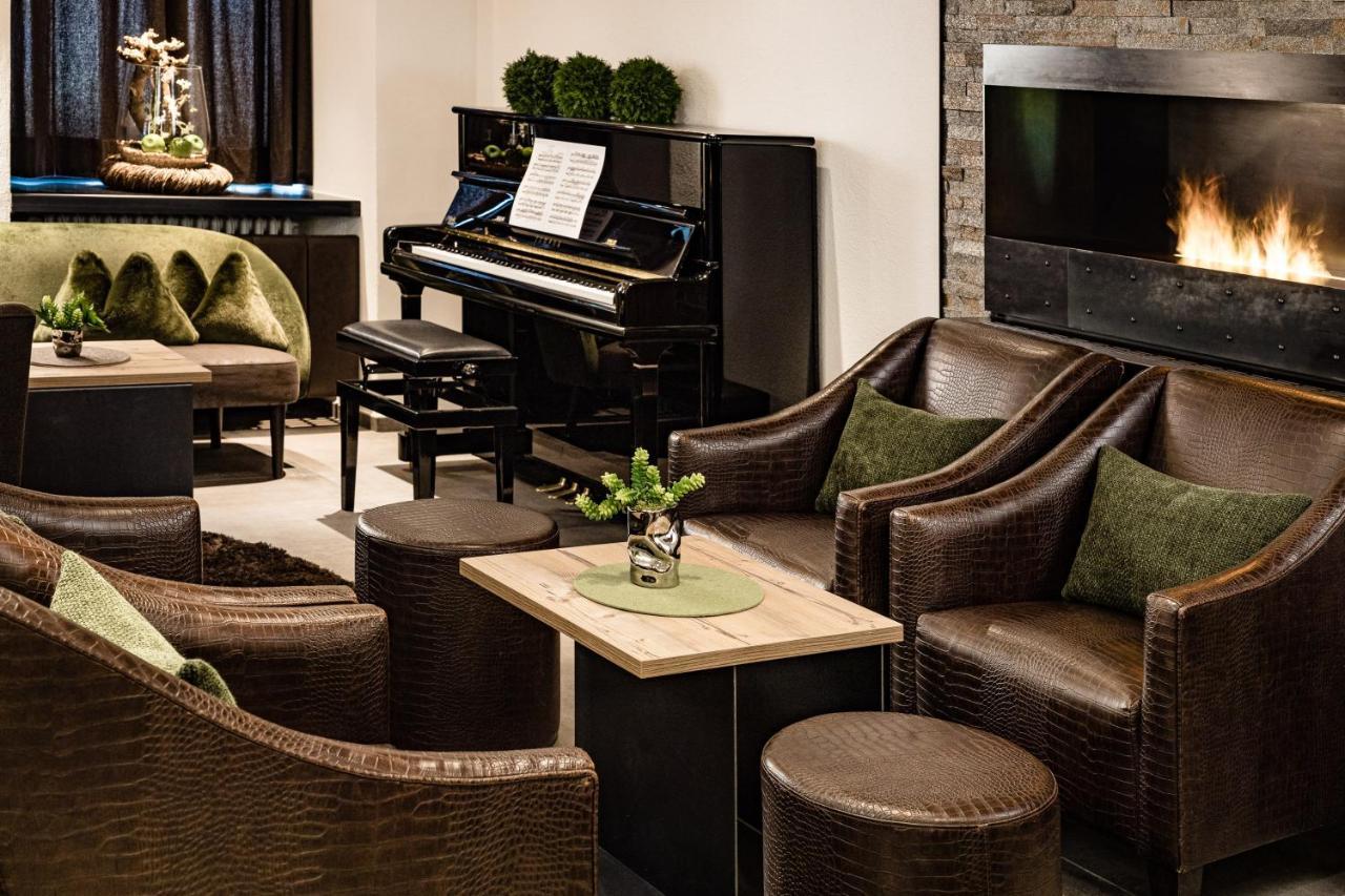 Boutique & Fashion Hotel Maciaconi - Gardenahotels Santa Cristina Val Gardena Kültér fotó